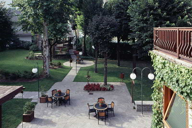 Hotel Granbaita Savigliano Buitenkant foto